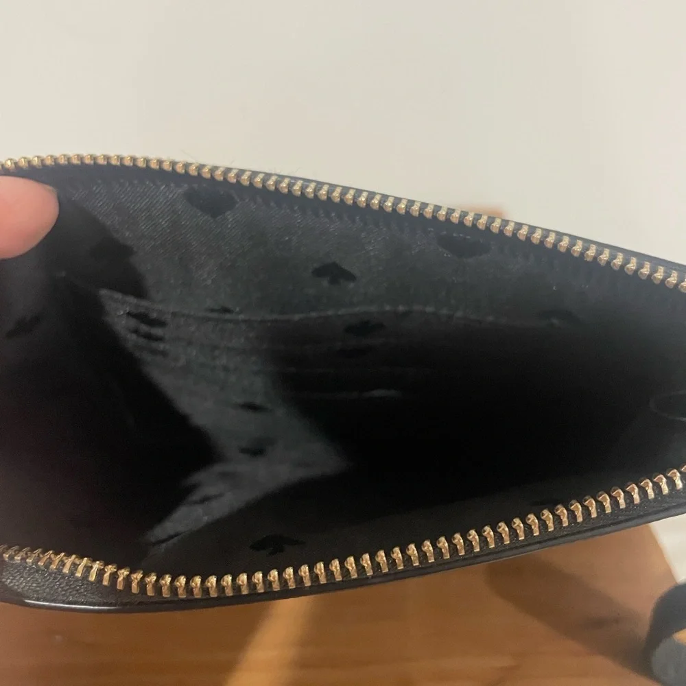 💓Kate Spade Black Clutch Wristlet Wallet iPhone fits in it